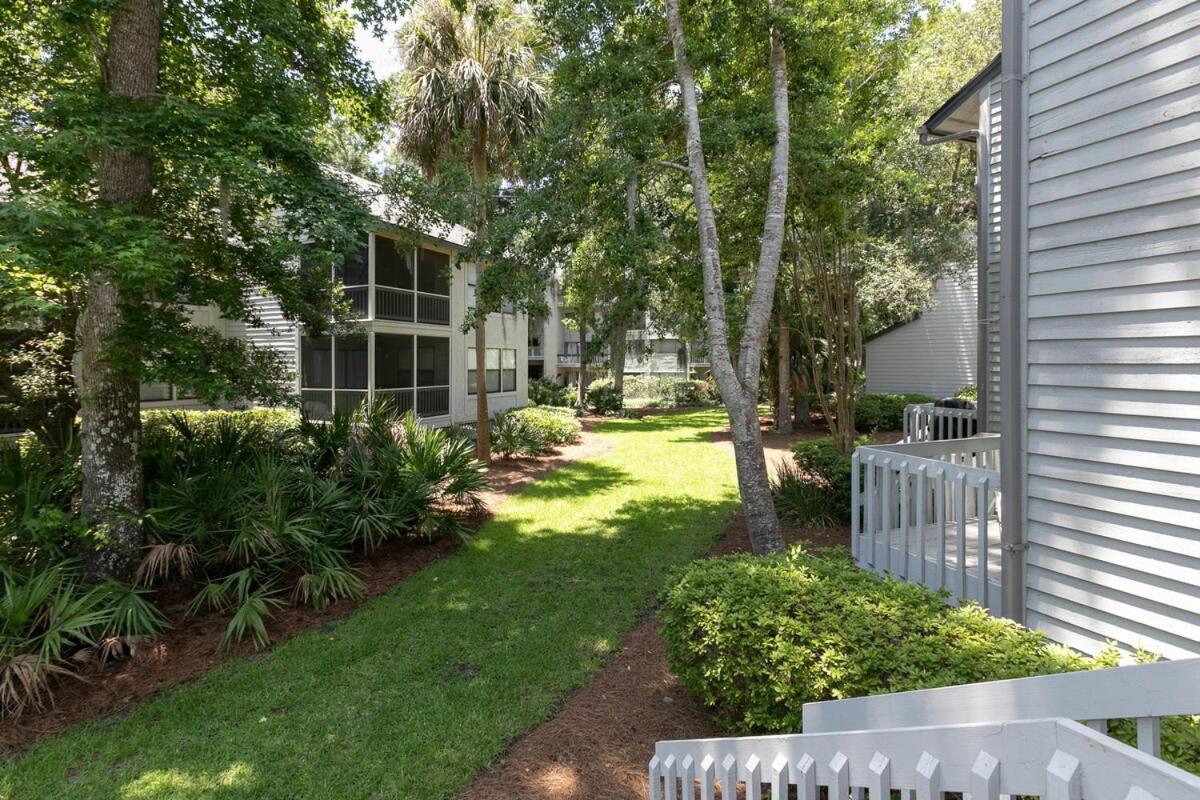 Pet Friendly Beach Life Villa 2 Bed 2 & One Half Baths Hilton Head Island Exterior photo