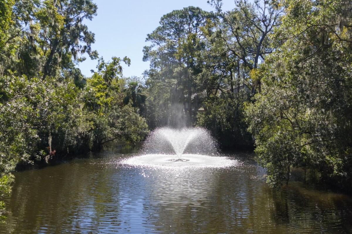 Pet Friendly Beach Life Villa 2 Bed 2 & One Half Baths Hilton Head Island Exterior photo