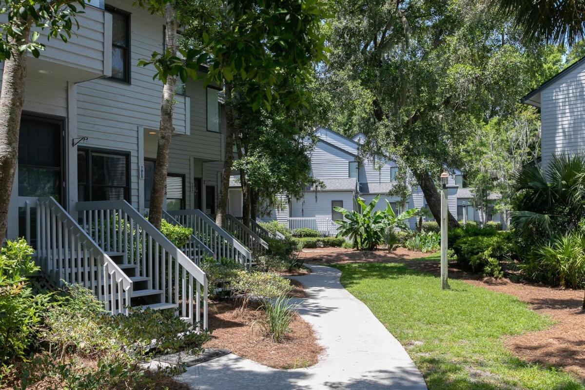 Pet Friendly Beach Life Villa 2 Bed 2 & One Half Baths Hilton Head Island Exterior photo